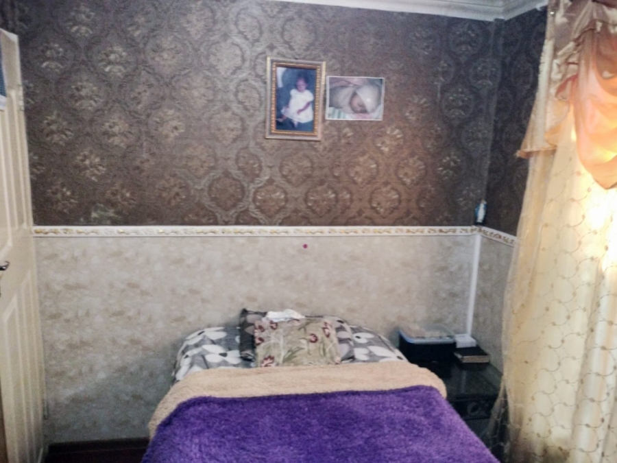 3 Bedroom Property for Sale in Molifi Tau Kloof Free State